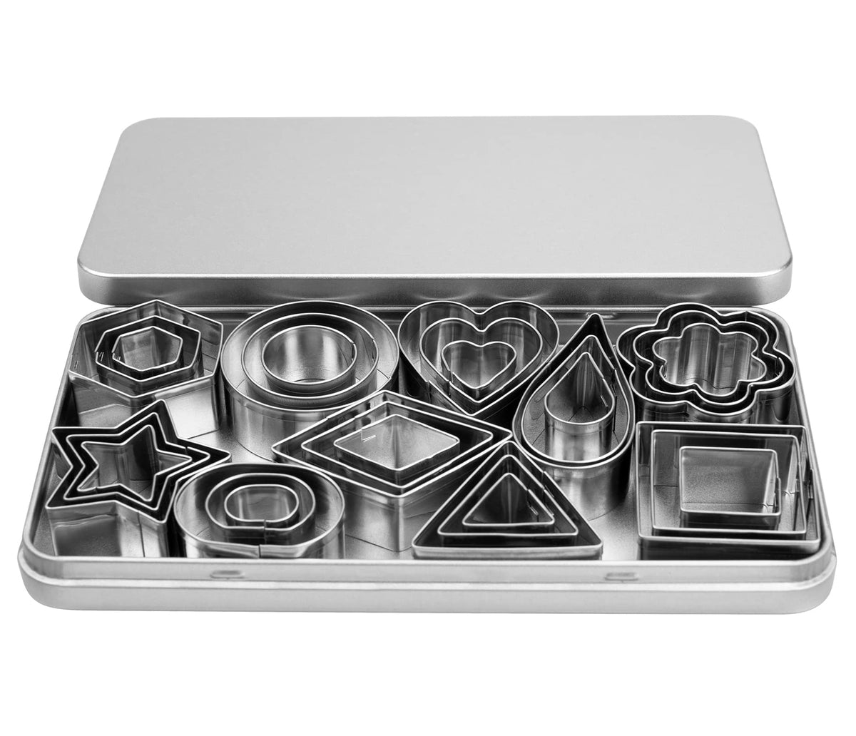 YXCLIFE star-shaped cutter for festive designs and fun pastry detailing