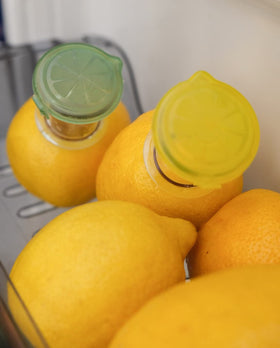 YZC Lemon Squeezer Green Lid ideal for home bar prep.