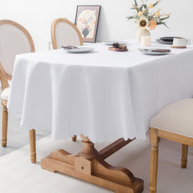 YZKITM polyester tablecloth—fade-resistant and durable for daily meals.
