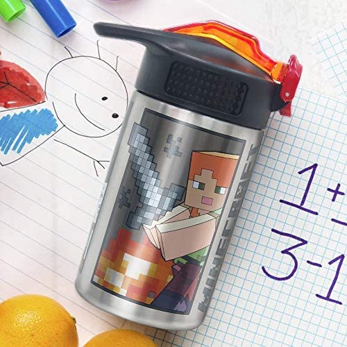 Zak Designs Minecraft removable straw for easy cleaning.