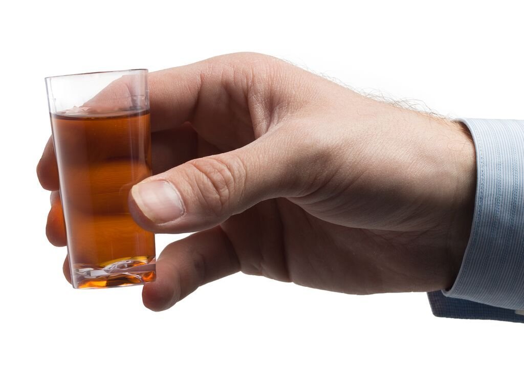 Zappy 52 glossy crystal-look shot glasses add a premium feel to any party.