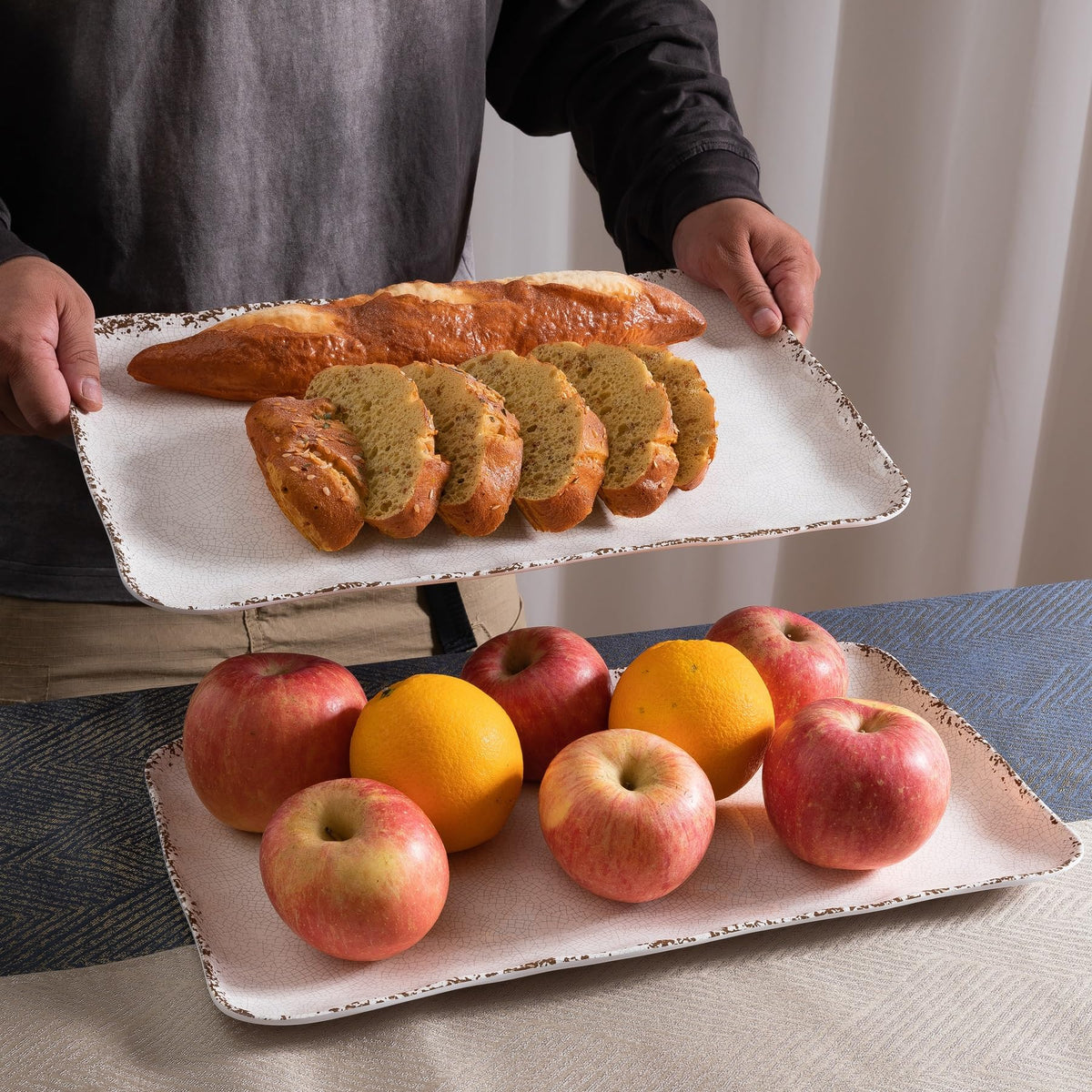 ZAROCRUS stackable trays save space and simplify cleanup