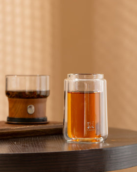 ZENS dragon-pattern design adds a stylish touch to tea rituals.