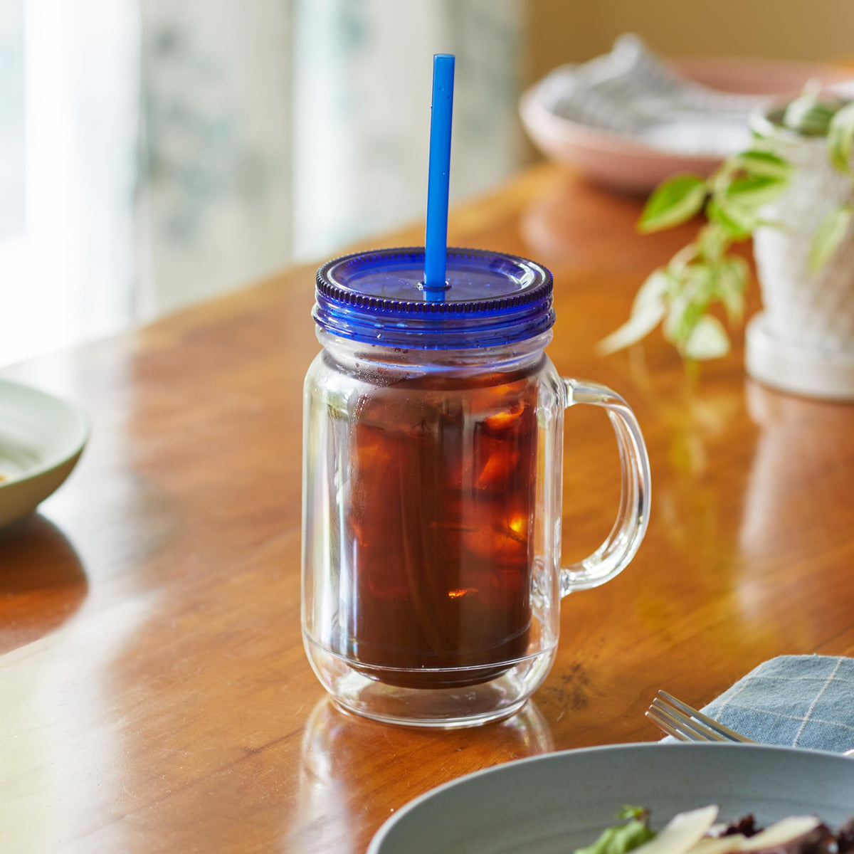 Colored lids and straws from Zephyr Canyon for versatile use