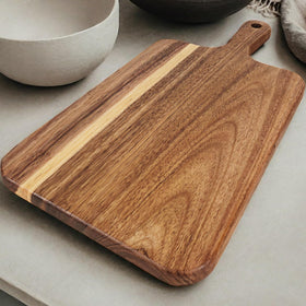 ZeQi cutting board with handle hole for hanging storage.