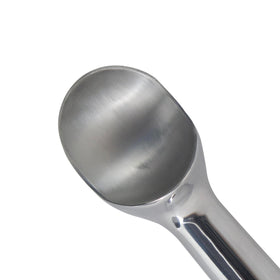Zeroll 1012 aluminum alloy resists oxidation for lasting kitchen use.