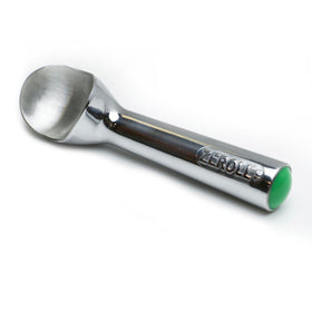 Heat-conductive handle helps deliver more scoops per gallon with less pressure.