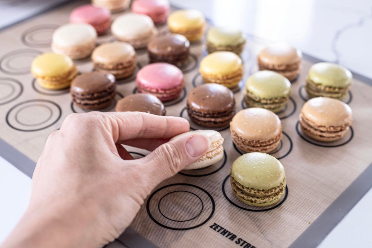 ZETHYR STREET macaron mat dishwasher safe for convenient cleaning.