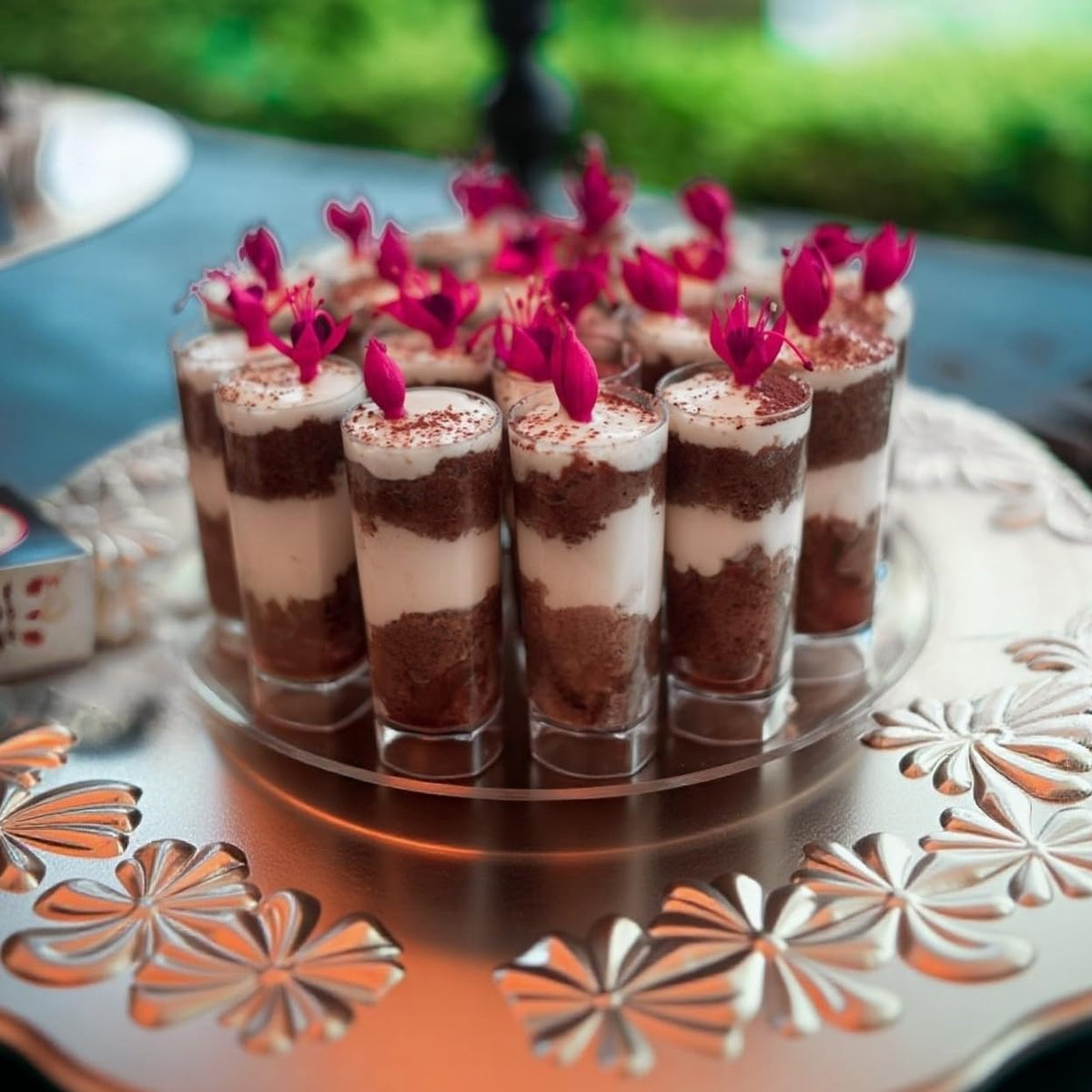 Zezzxu stackable dessert cups with lids save space during setup and reuse