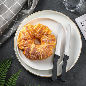 Zhehao kitchen knife for everyday dining and parties.