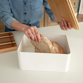 ZICOTO bread box wooden lid with ventilation – promotes airflow to preserve bakery aroma.
