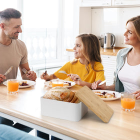 ZICOTO durable metal construction with wooden lid – sturdy daily use for bread storage.