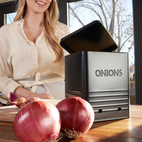 ZICOTO onion bin with lid stores onions neatly for easy access.