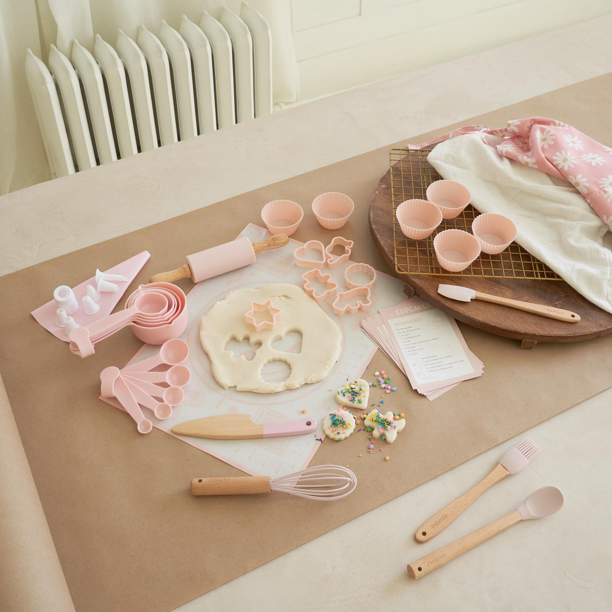 ZICOTO silicone baking mat provides a non stick surface and quick cleanup
