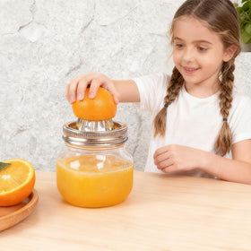 ziHenryDa two-piece stainless steel juicer lid ready for citrus extraction