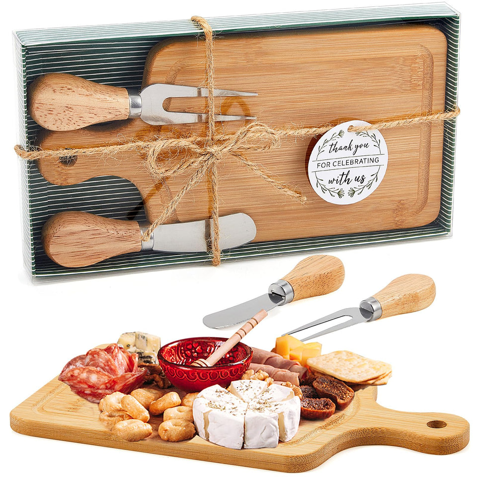 Ziliny bridal square cheese board in bamboo, ideal for stylish party prizes.