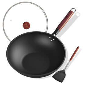Ziluetar carbon steel wok with glass lid showing clear view during sautéing
