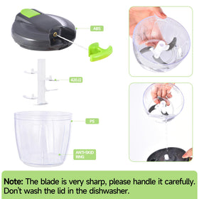 900ml container size suited for small-batch meals.