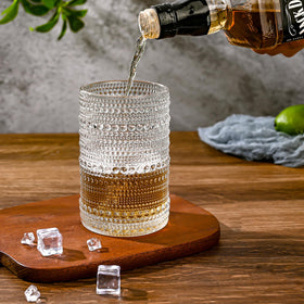 ZMOWIPDL 15-ounce capacity reference shows versatile drink options.