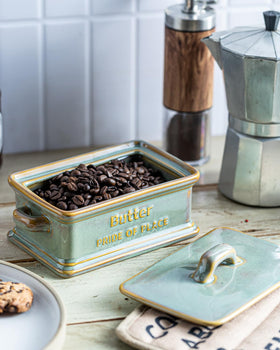 Countertop display friendly, fits West to East Coast butter options.