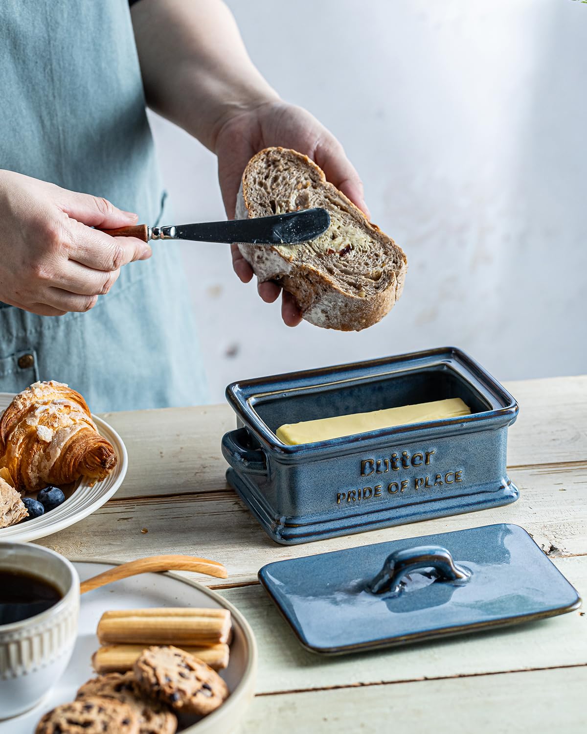 Zoeeker blue porcelain butter dish complements farmhouse decor and rustic kitchens