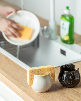 Zoeeker compact holder suits bathroom and kitchen to declutter sink areas.