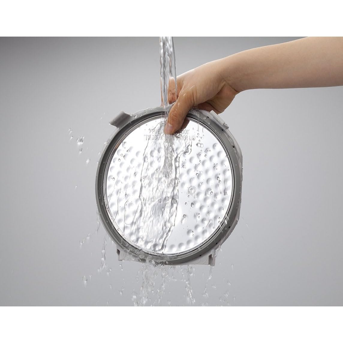 Zojirushi NP-HCC18XH keep-warm and delay timer for flexible meal timing.