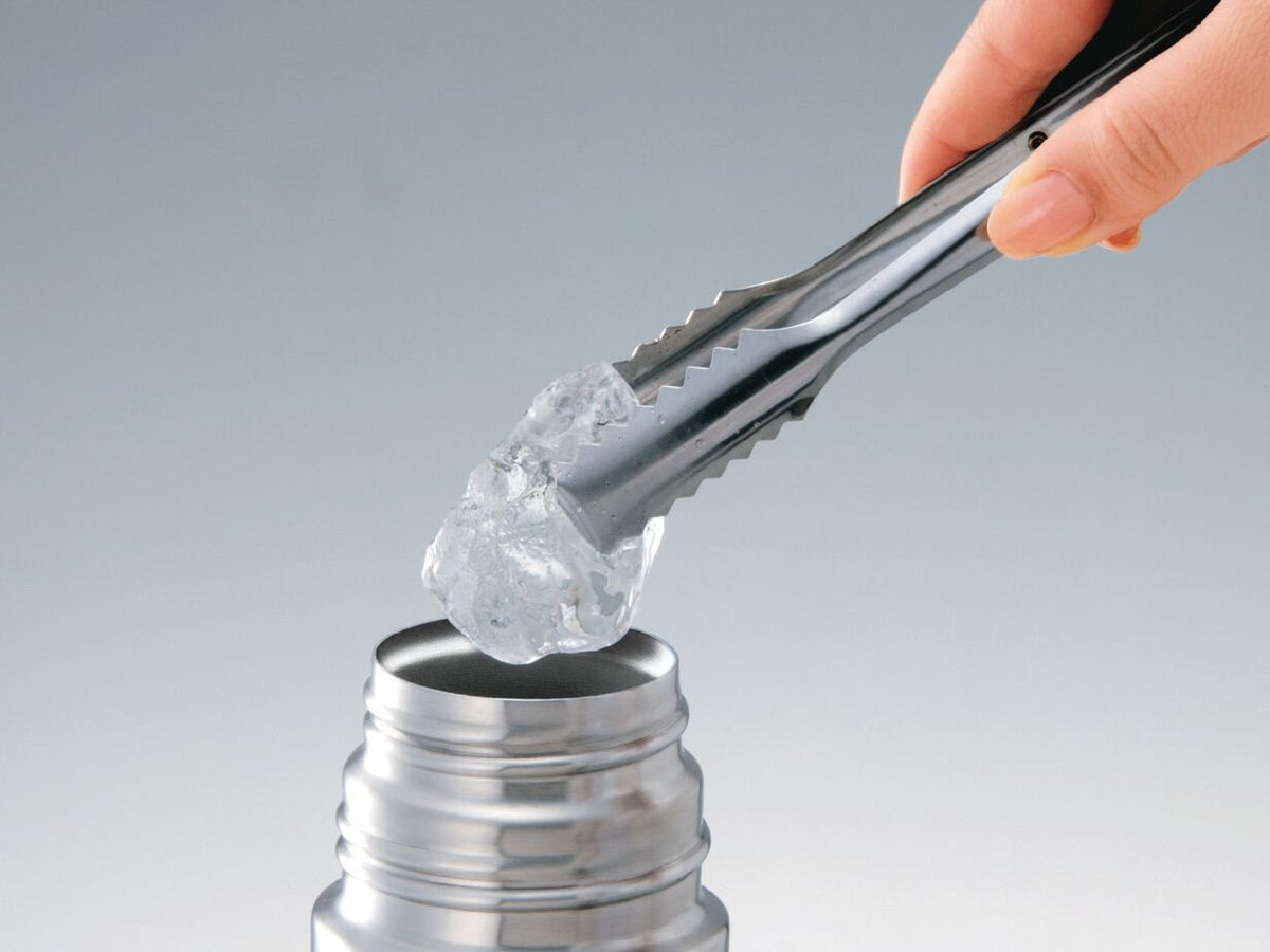 Zojirushi wide opening enables easy filling and cleaning.