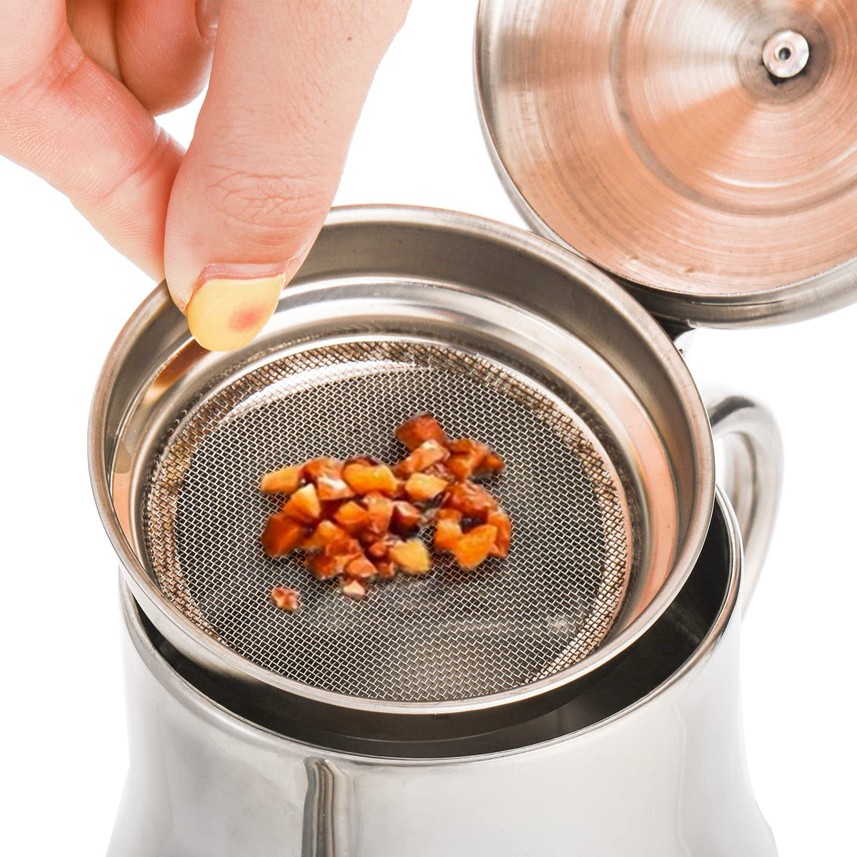 ZOOFOX kitchen oil storage pots are dishwasher safe for easy cleaning.