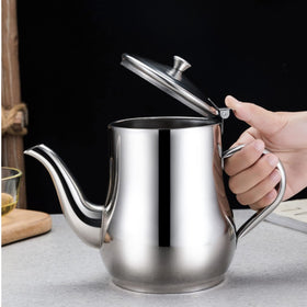 ZOOFOX removable mesh strainer captures impurities for cleaner oil reuse.