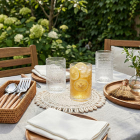 ZOOFOX sturdy-base glassware designed for steady handling during meals.