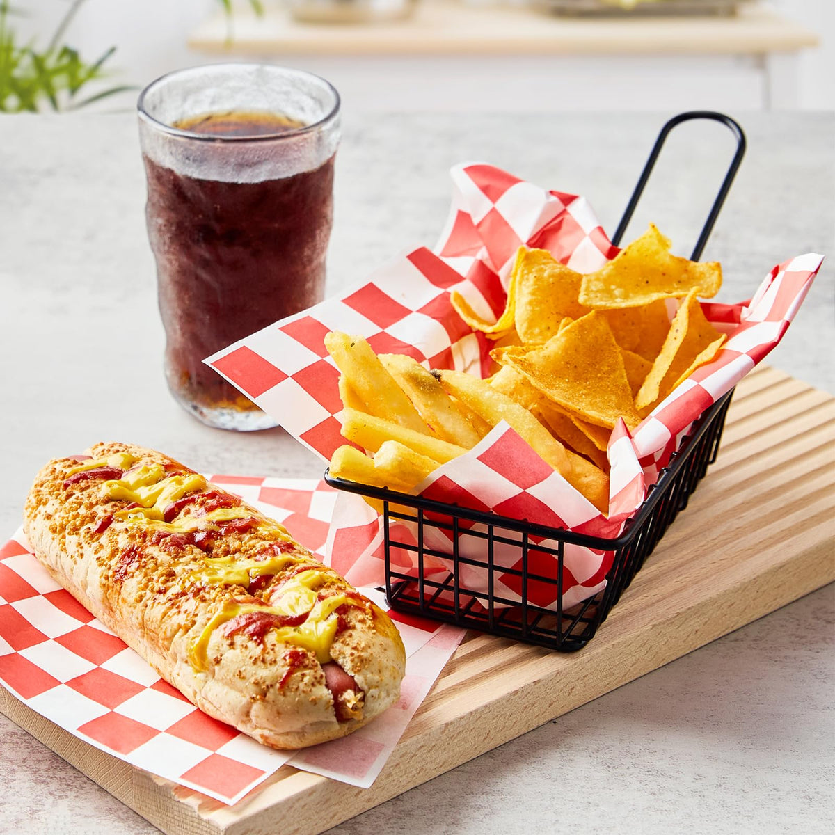 ZORRITA sandwich wrapping paper ideal for wrapping snacks and sandwiches.