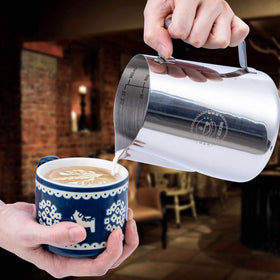 ZOWIE KING Cool-Handle Milk Pitcher keeps hands comfortable.
