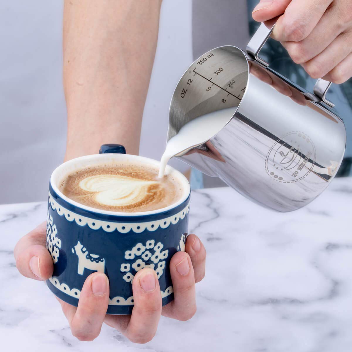 Zowie King 12oz pitcher with latte art pen for creative patterns