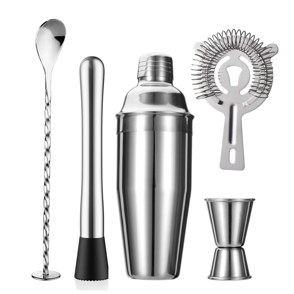 ZPUFAW 18oz cocktail shaker in mirror finish for crisp shaken drinks.