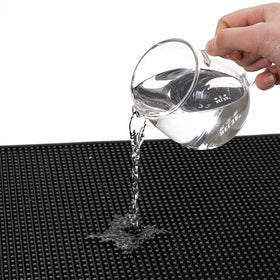 ZQIAN BEAUTY bar mats on a dining table for a clean setup