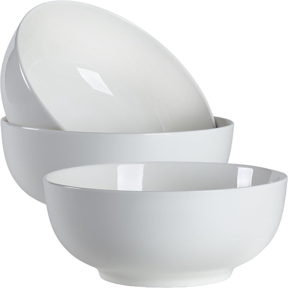 Zscera 60oz pho bowl demonstrates generous capacity for hearty servings.