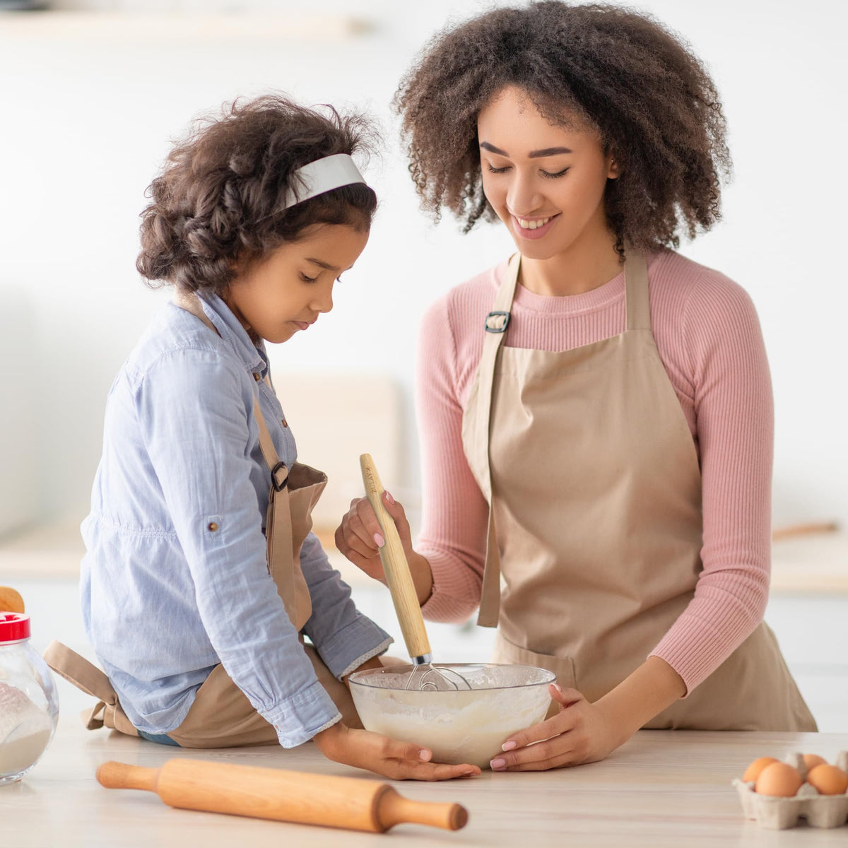 Zulay Kitchen Danish dough whisk in action with pizza dough and batters