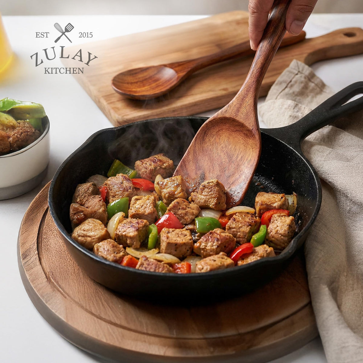 Zulay Kitchen spoon rest keeps counters clean during cooking