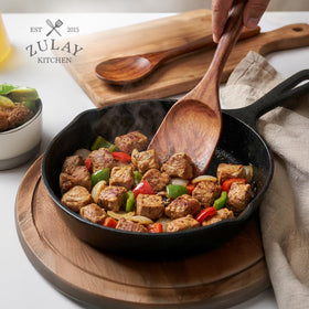 Zulay Kitchen turner in teak wood, durable and scratch-free