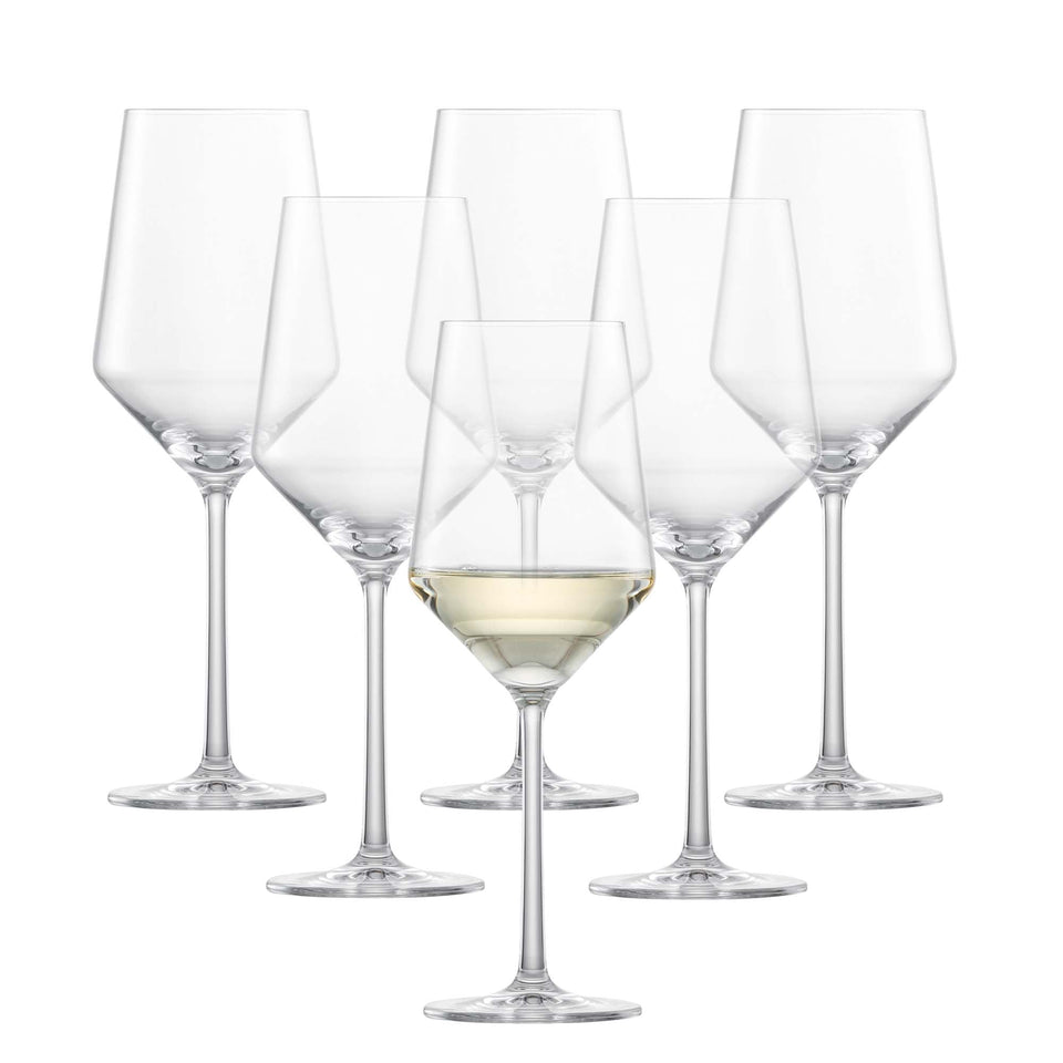 Zwiesel Glas Pure Sauvignon Blanc glass, front view highlights elegant contour for enhanced aroma