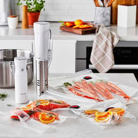 ZWILLING Fresh & Save liquid barrier close-up protects liquids during storage