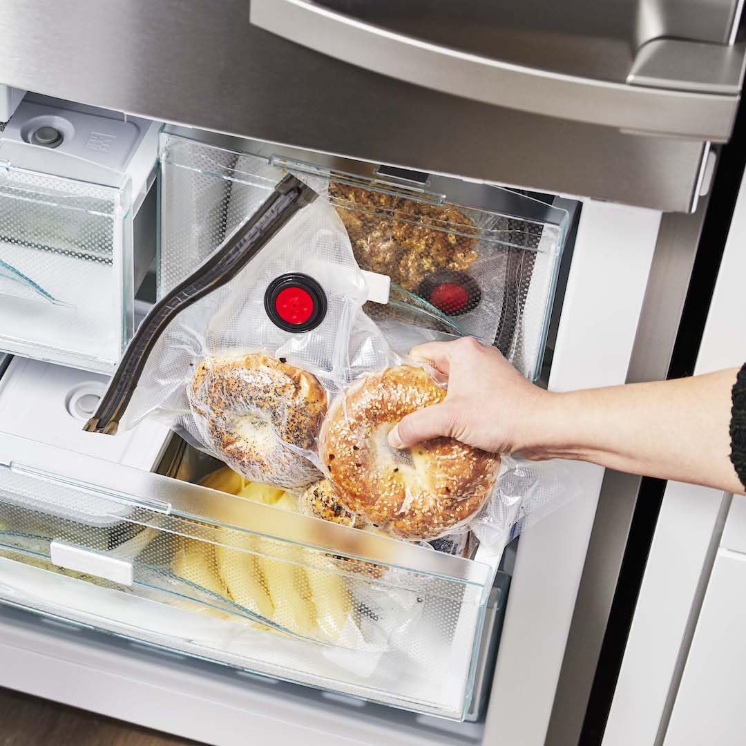 Zwilling Fresh & Save small bags ideal for prepped ingredients and quick meals.