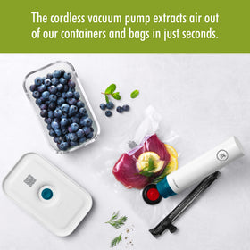 ZWILLING Fresh & Save vacuum pump with USB charging for convenience.