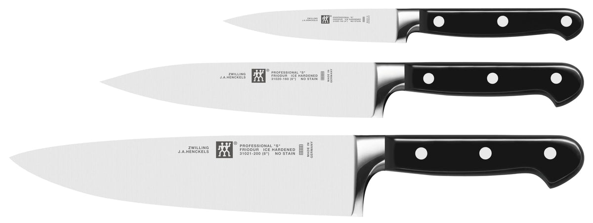 Zwilling Professional S paring knife, 10 cm, precise fruit and vegetable prep.
