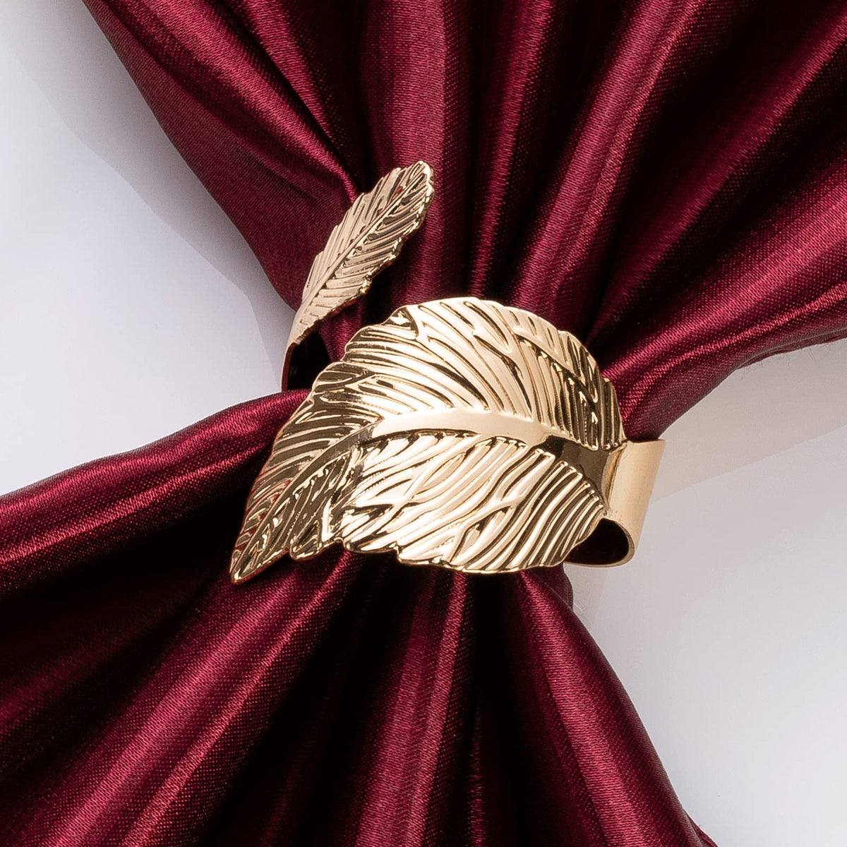 ZYDSUBGS Gold Leaf Napkin Rings suit special dinners and celebrations.