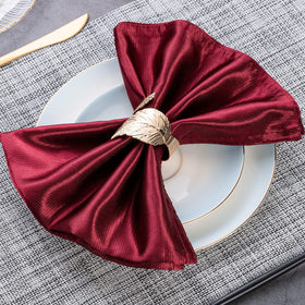 ZYDSUBGS Gold Leaf Napkin Rings perfect as a housewarming gift.