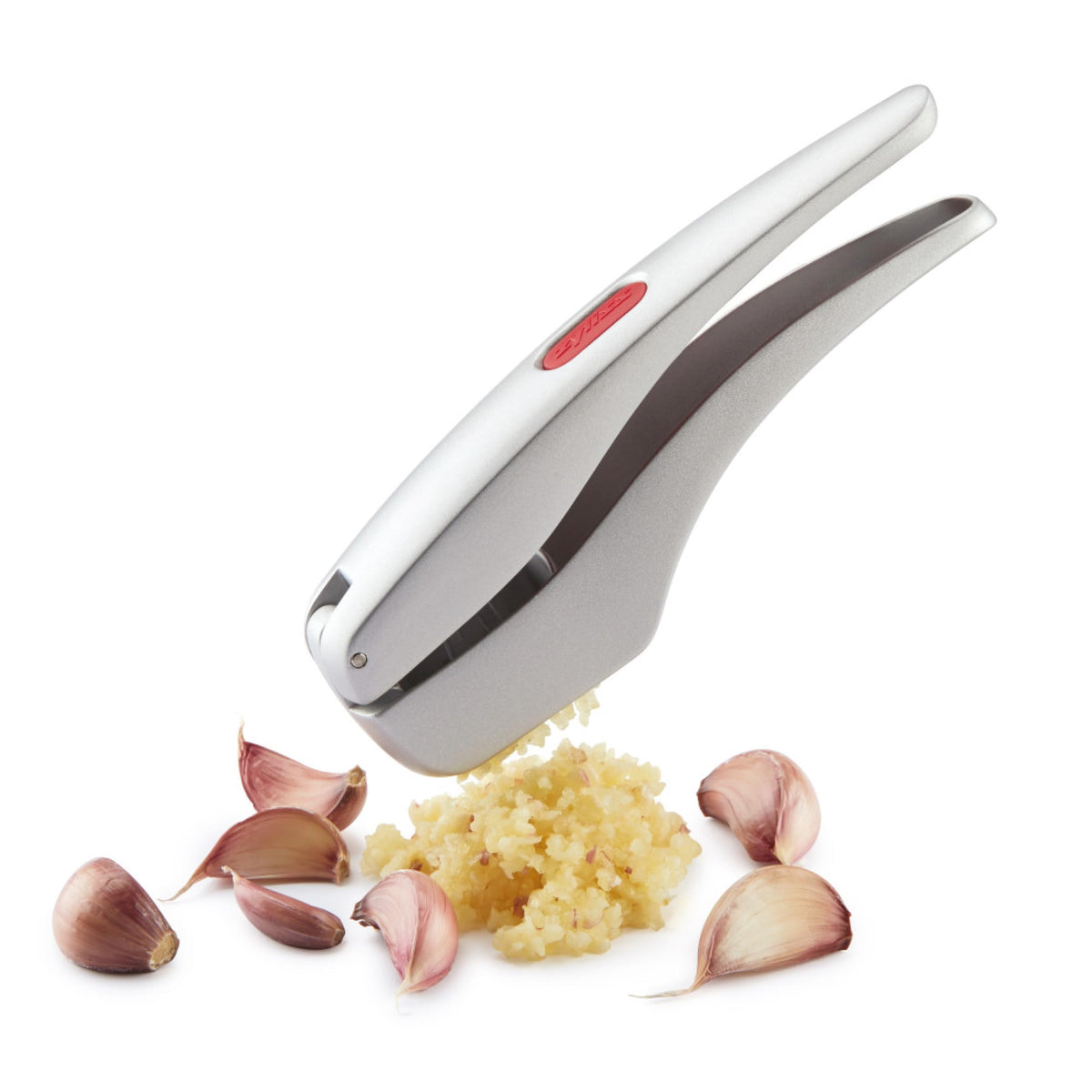 Zyliss Susi 4 garlic press in hand for quick, mess-free mincing.
