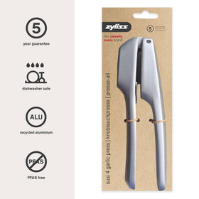 Zyliss Susi 4 garlic press featuring a stainless-steel grid for easy cleaning.